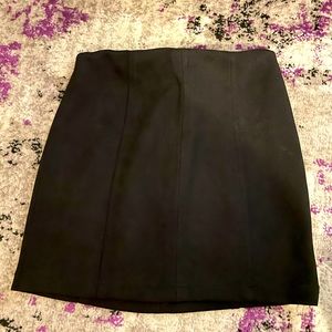Wild Honey black short skirt , zip up in back size Small sexy girls women party